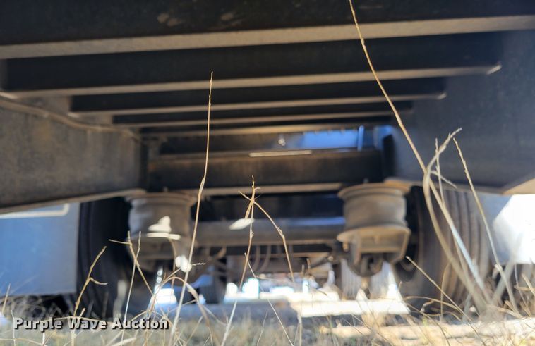 image for item DI1169 2009 Transcraft DTL-2100 W2  drop deck equipment trailer