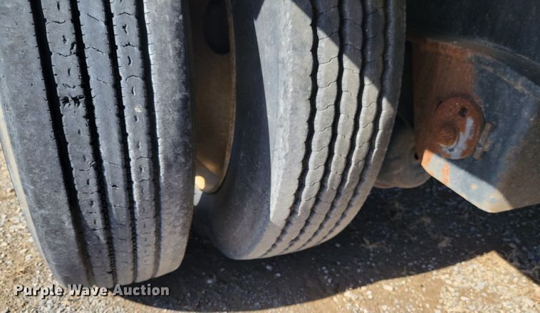 image for item DI1169 2009 Transcraft DTL-2100 W2  drop deck equipment trailer