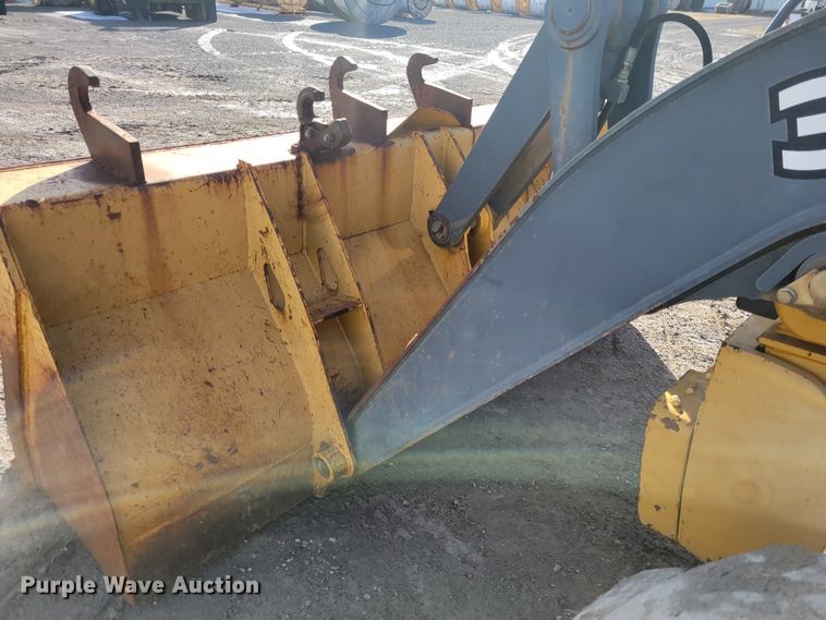 image for item DI1170 2008 John Deere 310SJ  backhoe