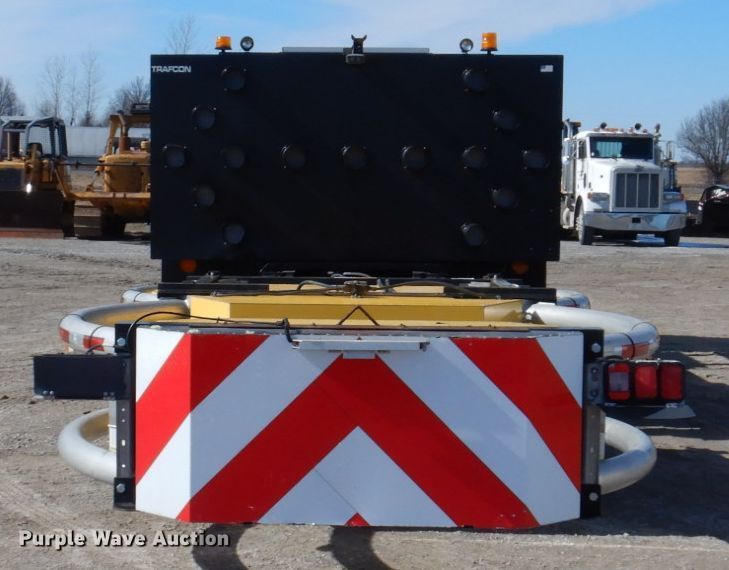 image for item DI1171 2007 Freightliner M2 106  flatbed truck