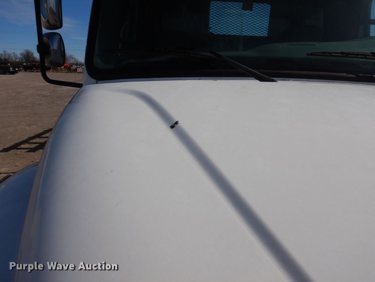 image for item DI1171 2007 Freightliner M2 106  flatbed truck