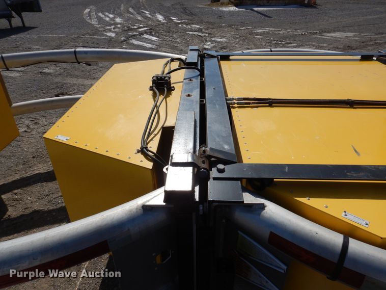 image for item DI1171 2007 Freightliner M2 106  flatbed truck