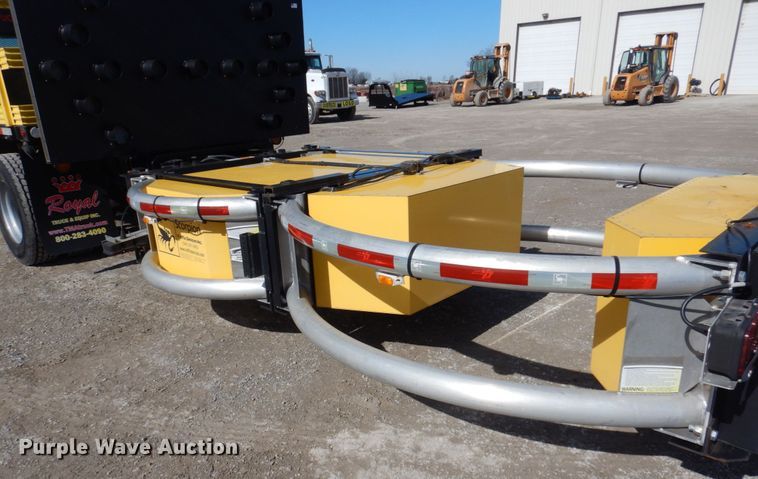 image for item DI1171 2007 Freightliner M2 106  flatbed truck