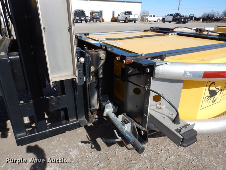 image for item DI1171 2007 Freightliner M2 106  flatbed truck