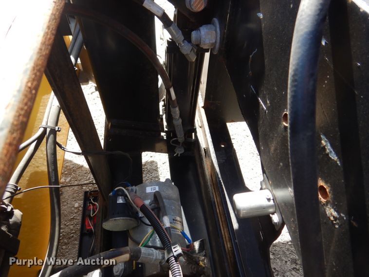 image for item DI1171 2007 Freightliner M2 106  flatbed truck