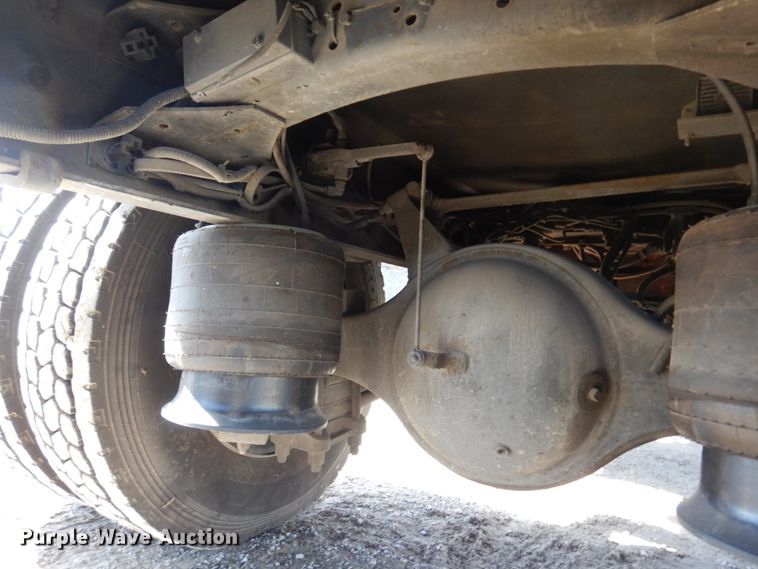 image for item DI1171 2007 Freightliner M2 106  flatbed truck