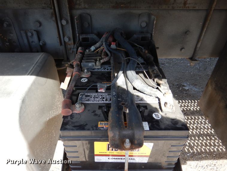 image for item DI1171 2007 Freightliner M2 106  flatbed truck