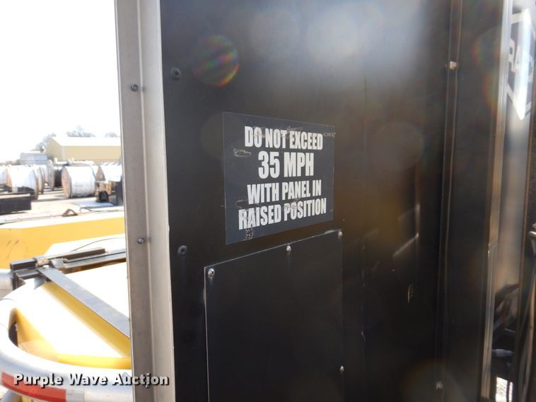 image for item DI1171 2007 Freightliner M2 106  flatbed truck