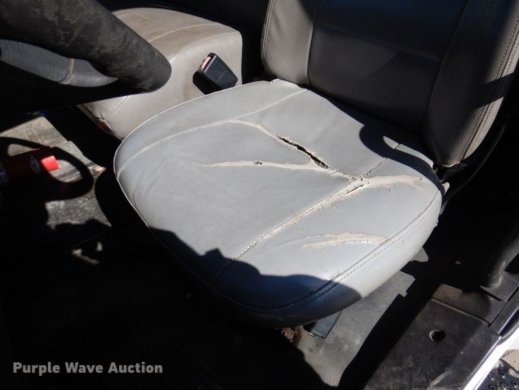 image for item DI1171 2007 Freightliner M2 106  flatbed truck