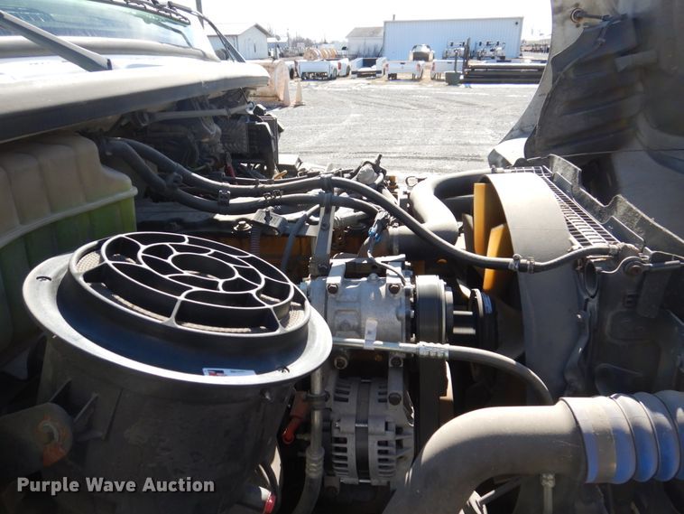 image for item DI1171 2007 Freightliner M2 106  flatbed truck