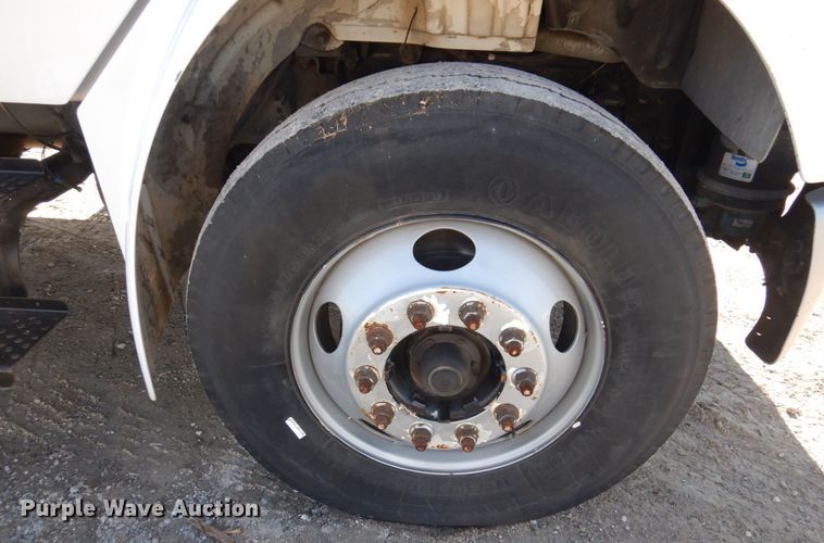 image for item DI1171 2007 Freightliner M2 106  flatbed truck