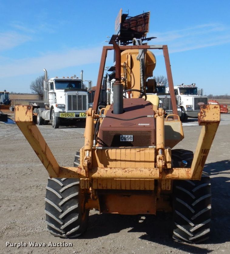 image for item DI1173 1993 Case 660  cable plow