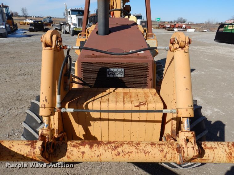image for item DI1173 1993 Case 660  cable plow