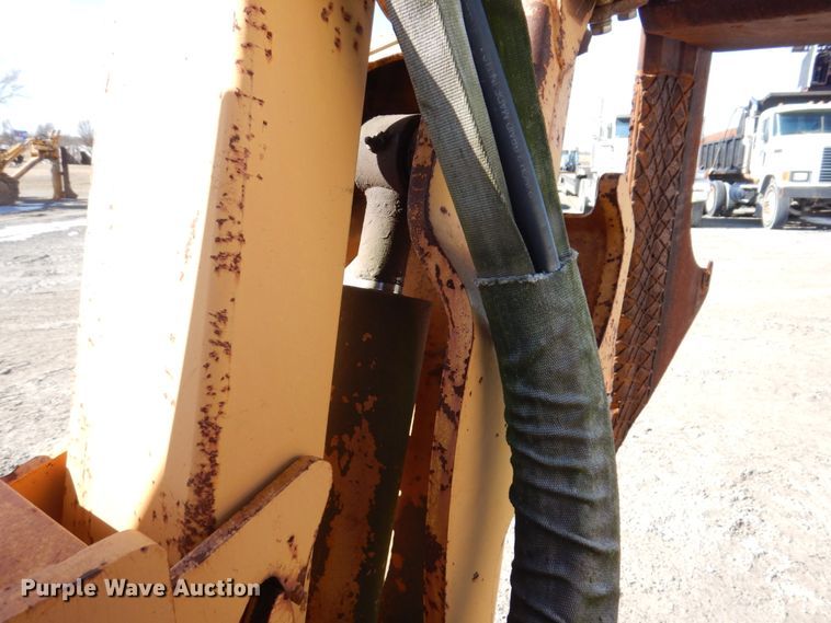 image for item DI1173 1993 Case 660  cable plow