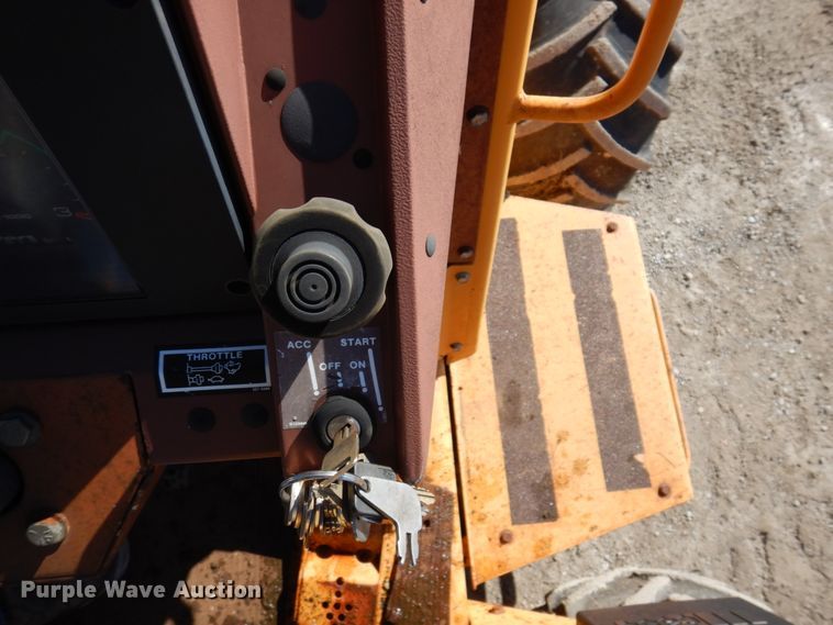 image for item DI1173 1993 Case 660  cable plow