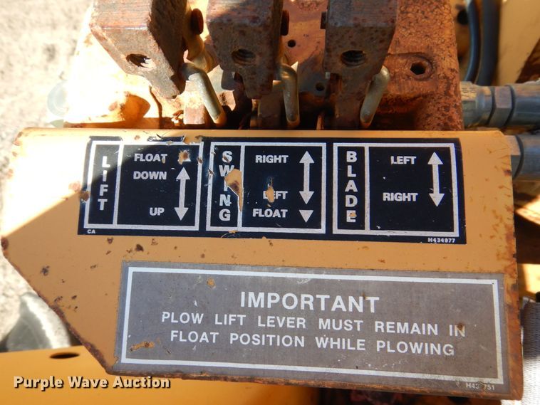 image for item DI1173 1993 Case 660  cable plow