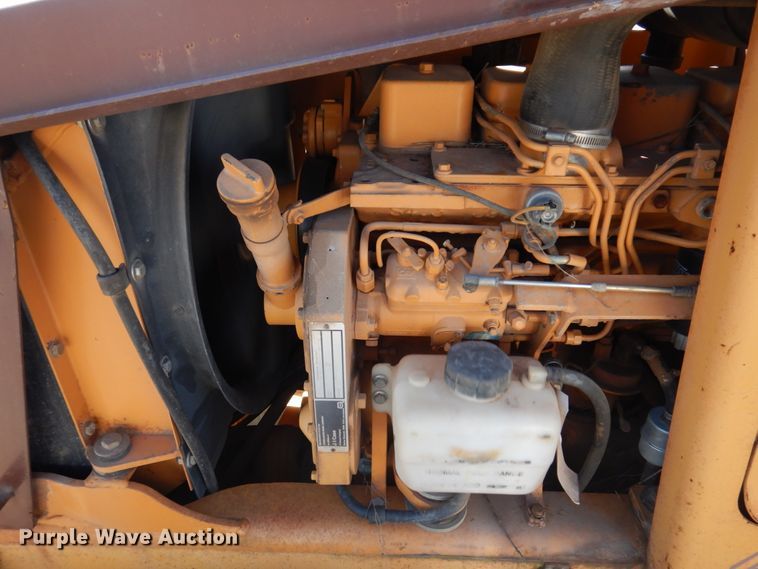 image for item DI1173 1993 Case 660  cable plow