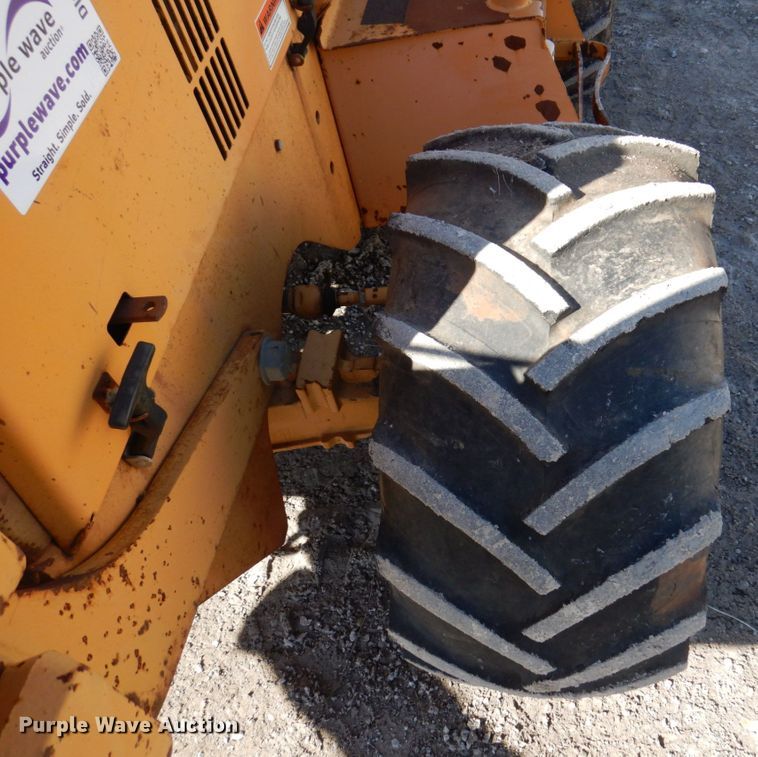 image for item DI1173 1993 Case 660  cable plow