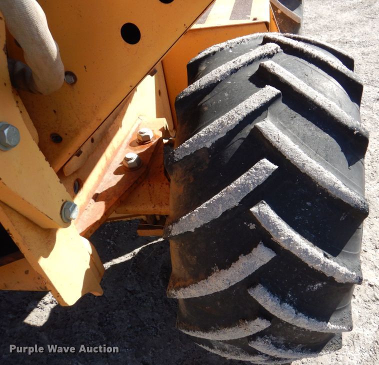 image for item DI1173 1993 Case 660  cable plow