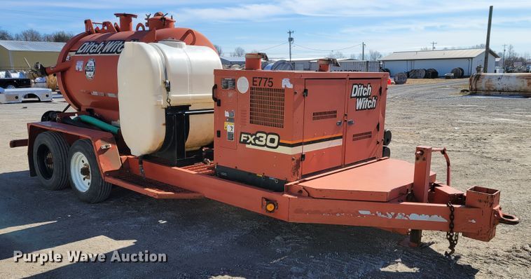 image for item DI1175 2010 Ditch Witch FX30  vacuum excavator