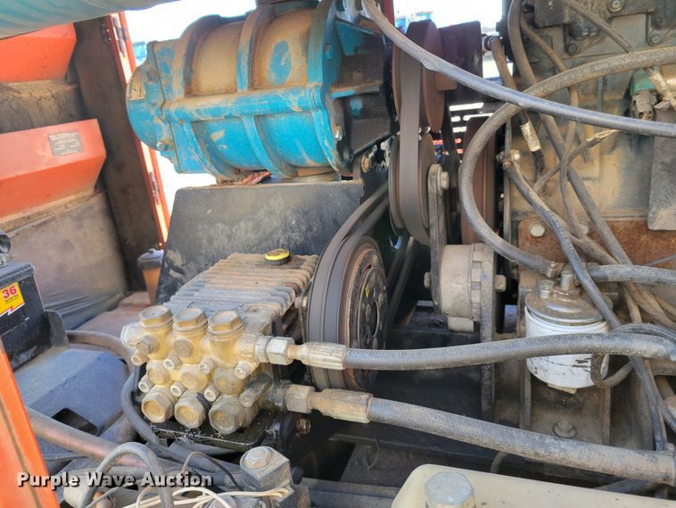 image for item DI1175 2010 Ditch Witch FX30  vacuum excavator