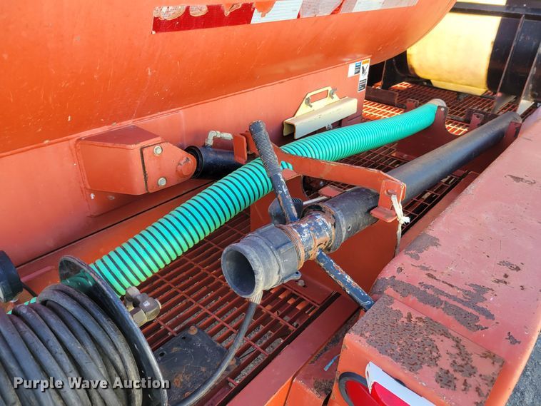 image for item DI1175 2010 Ditch Witch FX30  vacuum excavator