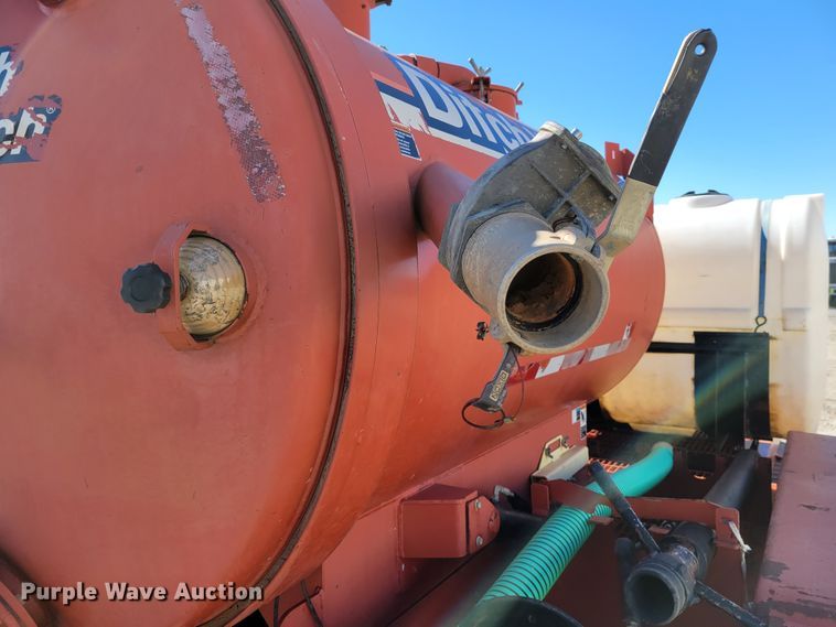 image for item DI1175 2010 Ditch Witch FX30  vacuum excavator