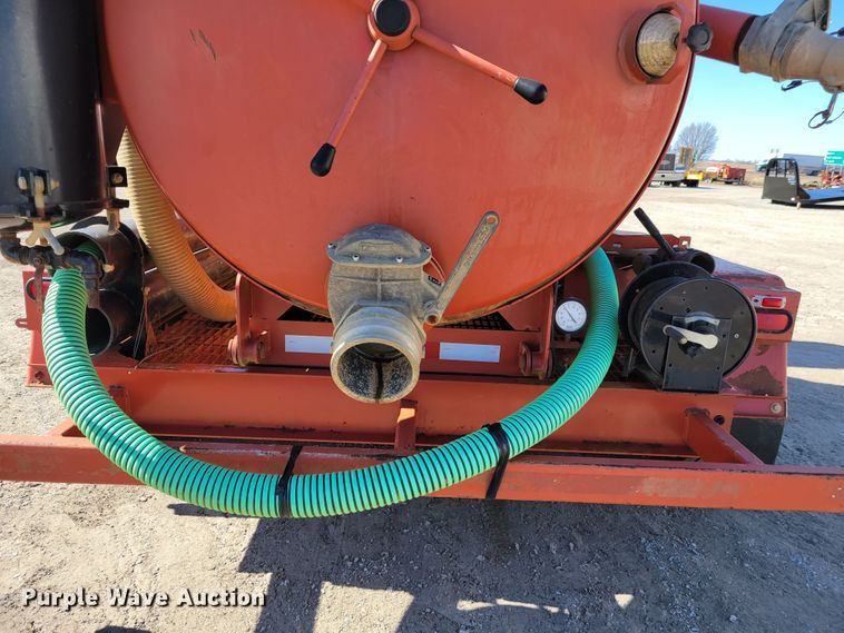 image for item DI1175 2010 Ditch Witch FX30  vacuum excavator