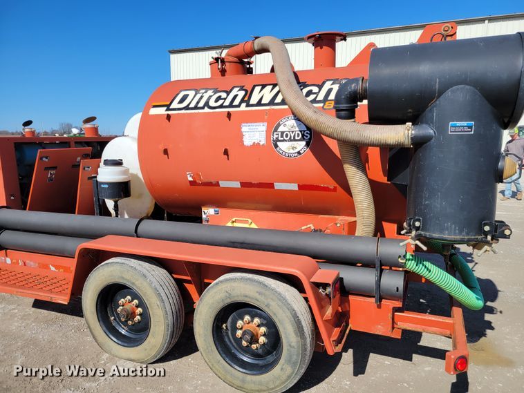 image for item DI1175 2010 Ditch Witch FX30  vacuum excavator