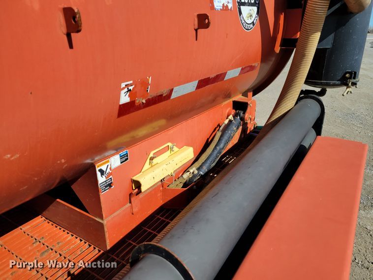 image for item DI1175 2010 Ditch Witch FX30  vacuum excavator