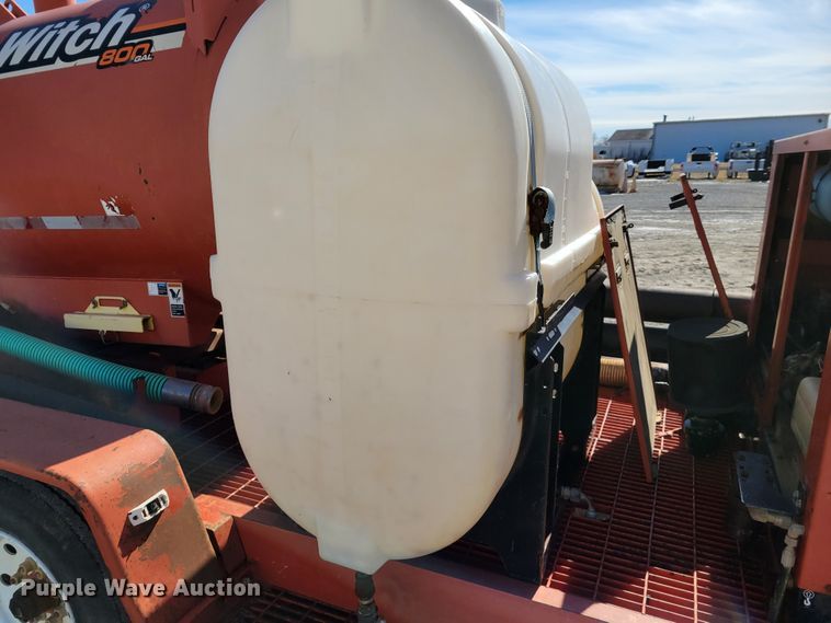 image for item DI1175 2010 Ditch Witch FX30  vacuum excavator