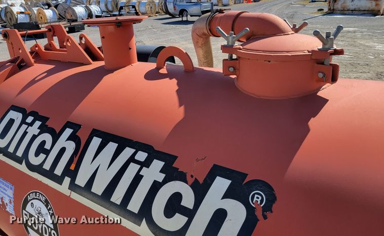 image for item DI1175 2010 Ditch Witch FX30  vacuum excavator