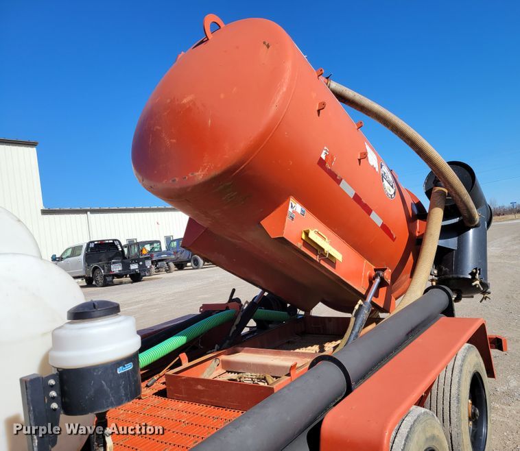 image for item DI1175 2010 Ditch Witch FX30  vacuum excavator