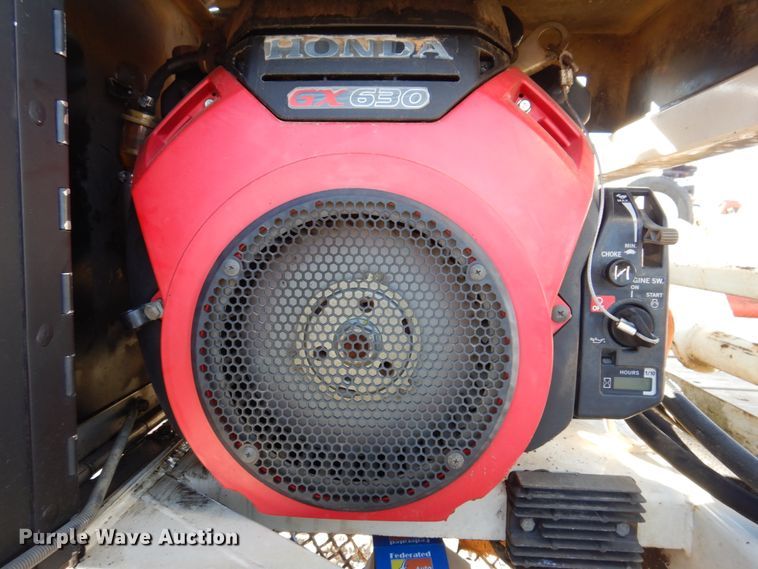 image for item DI1176 2010 Larson  reel trailer