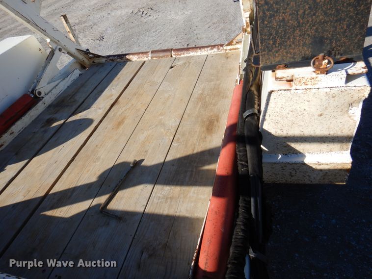 image for item DI1176 2010 Larson  reel trailer