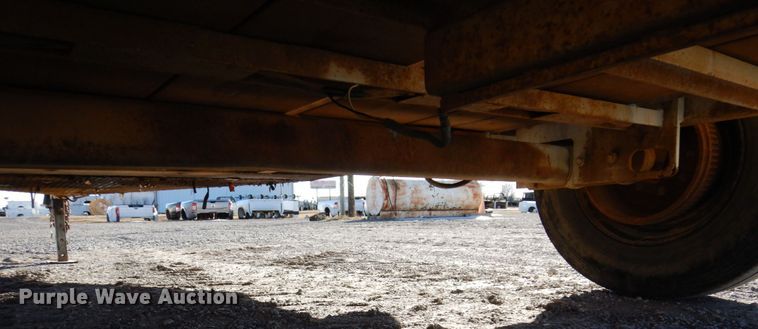 image for item DI1176 2010 Larson  reel trailer