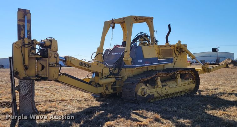 image for item DI1180 1993 Komatsu D135A-2  cable plow