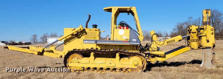 image for item DI1180 1993 Komatsu D135A-2  cable plow