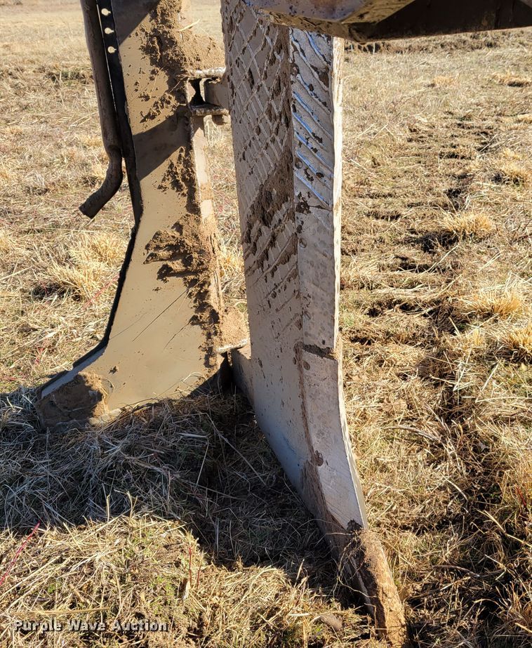 image for item DI1180 1993 Komatsu D135A-2  cable plow