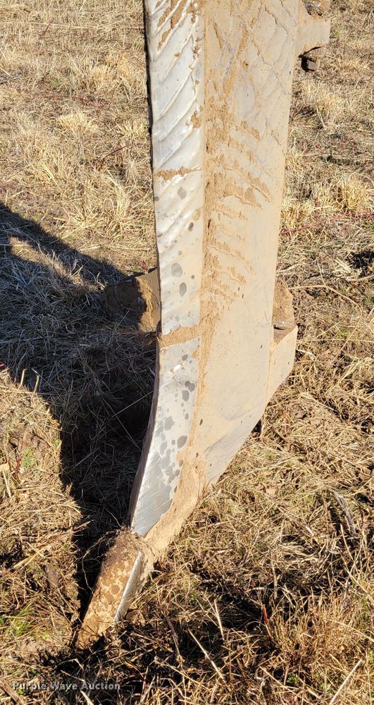 image for item DI1180 1993 Komatsu D135A-2  cable plow