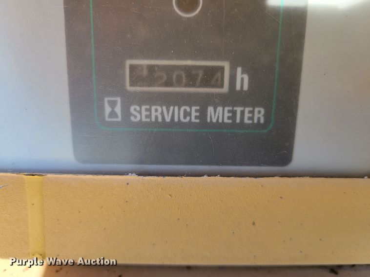 image for item DI1180 1993 Komatsu D135A-2  cable plow