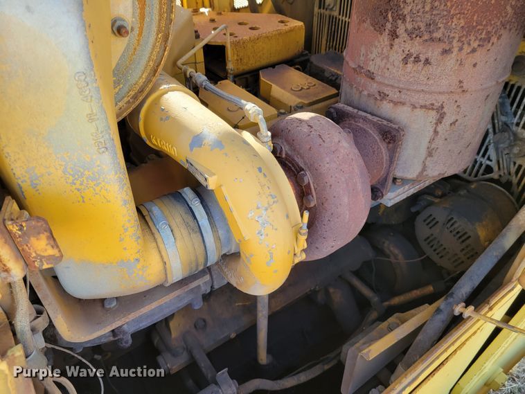 image for item DI1180 1993 Komatsu D135A-2  cable plow