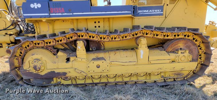 image for item DI1180 1993 Komatsu D135A-2  cable plow