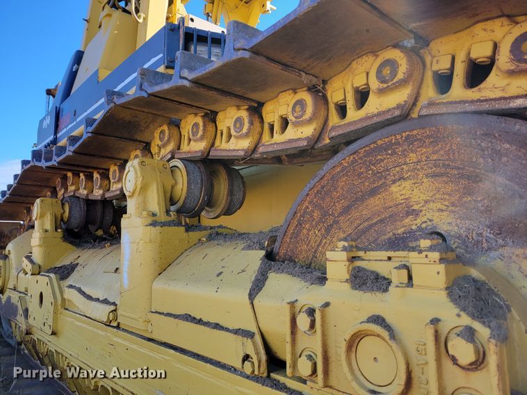 image for item DI1180 1993 Komatsu D135A-2  cable plow