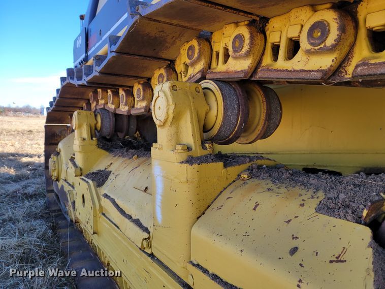 image for item DI1180 1993 Komatsu D135A-2  cable plow