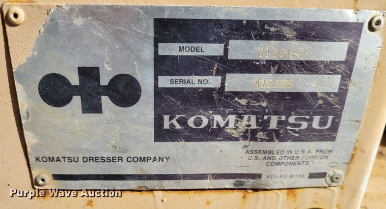 image for item DI1180 1993 Komatsu D135A-2  cable plow