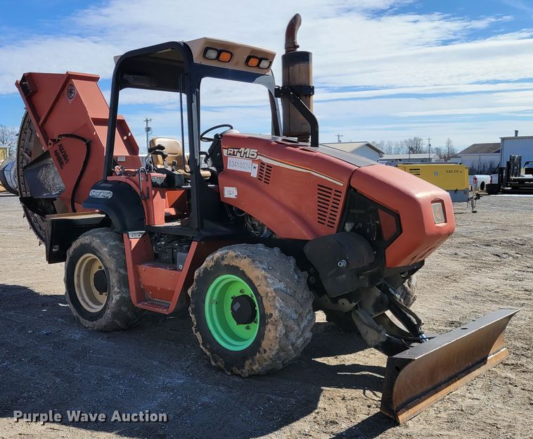 image for item DI1181 2006 Ditch Witch RT115  rock saw