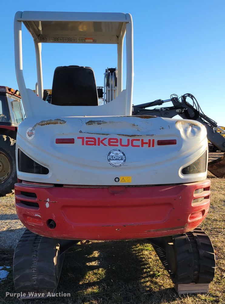 image for item DI1184 2018 Takeuchi TB240  mini excavator
