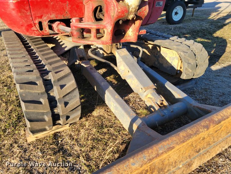 image for item DI1184 2018 Takeuchi TB240  mini excavator