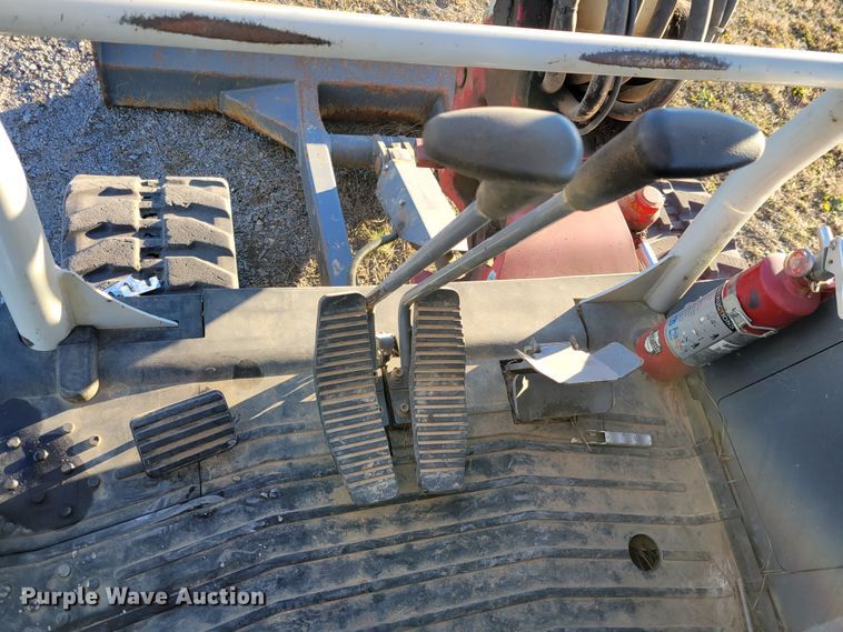 image for item DI1184 2018 Takeuchi TB240  mini excavator